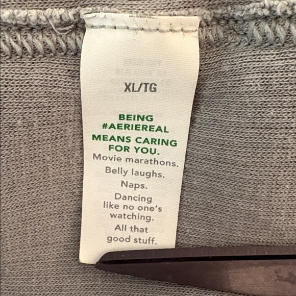 Aerie Size XL V-Neck Waffle Knit Sweatshirt in Light Gray - Picture 9 of 10